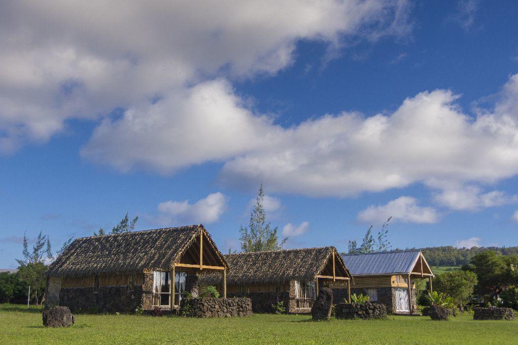 Pacific Bungalows Hanga Roa Exterior photo